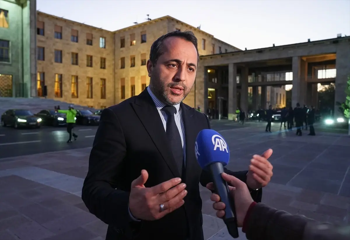 ak parti milletvekili babacan irlandada catismasizlik calistayina katilacak DFybadae.jpg