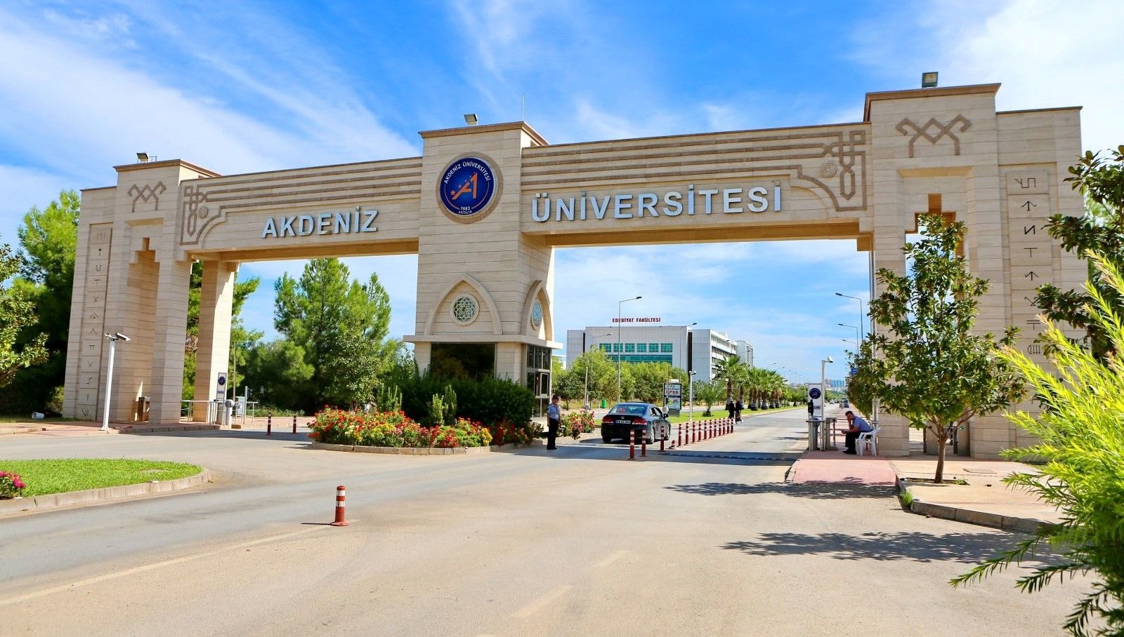 Akademisyenlerden SGK’ya usulsüz tahsilat ve ameliyat manipülasyonu