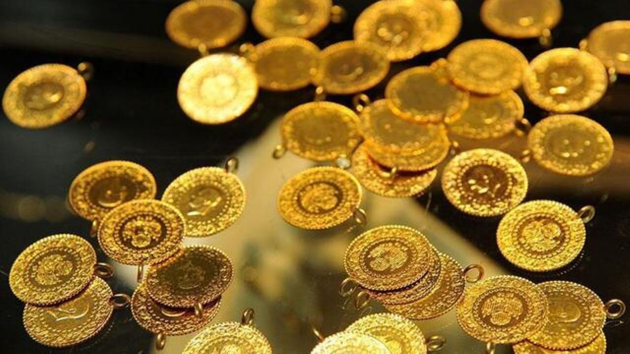 Altın fiyatları rekor kırdı! Gram altın 5.600 TL’yi aştı