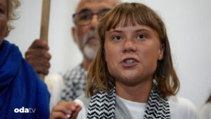 greta thunberg israilde kendisine yapilan iskenceyi anlatti CGawtcXN.jpg