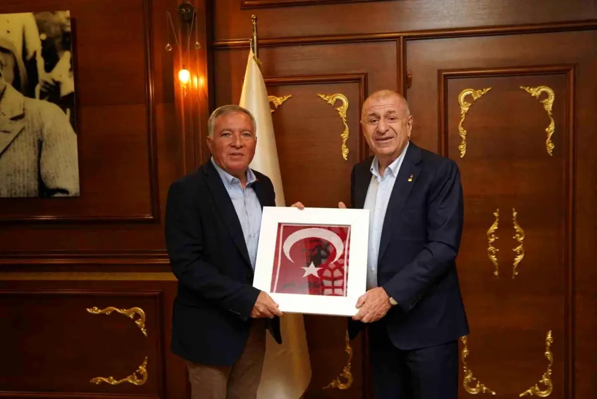 Zafer Partisi lideri Özdağ’dan Başkan Kepenek’e övgü; “Gerçekten kıskandım”