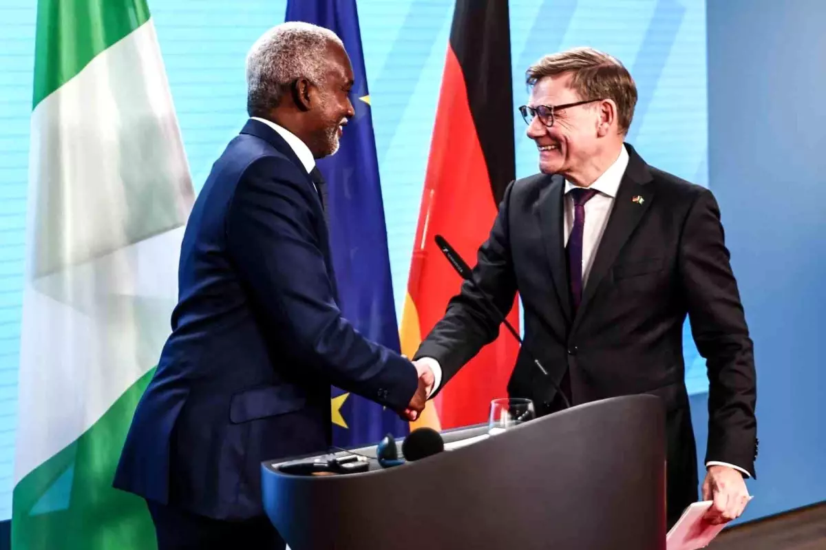 alman bakan wadephul suriyelilerin gonullu donusu gerceklesmezse zorla yapilabilir Eu17wcXg.jpg