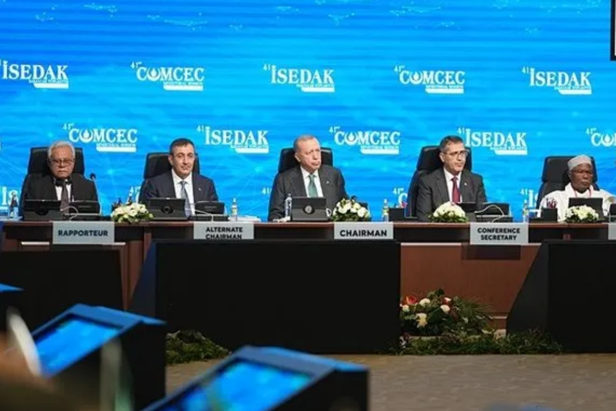 cumhurbaskani erdogan isedak catisi altinda suriyeye destek programi baslattiklarini acikladi QlSns2Z6.png