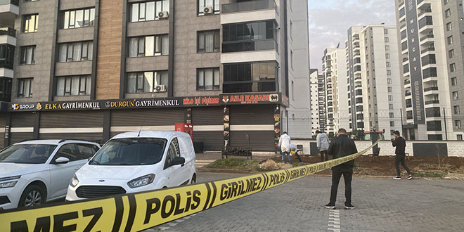 diyarbakirda iki grup arasinda cikan silahli kavgada 2 kisi oldu G6DrY1CY.jpg