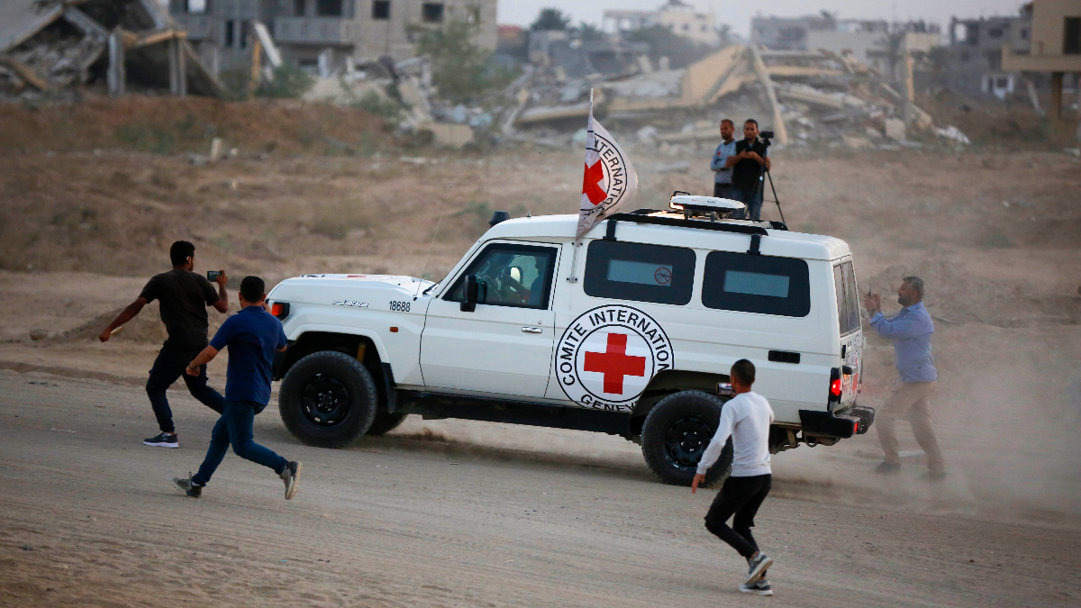 kassam tugaylari kimligi belirsiz uc ceset israile teslim edildi daHLErXv.jpg