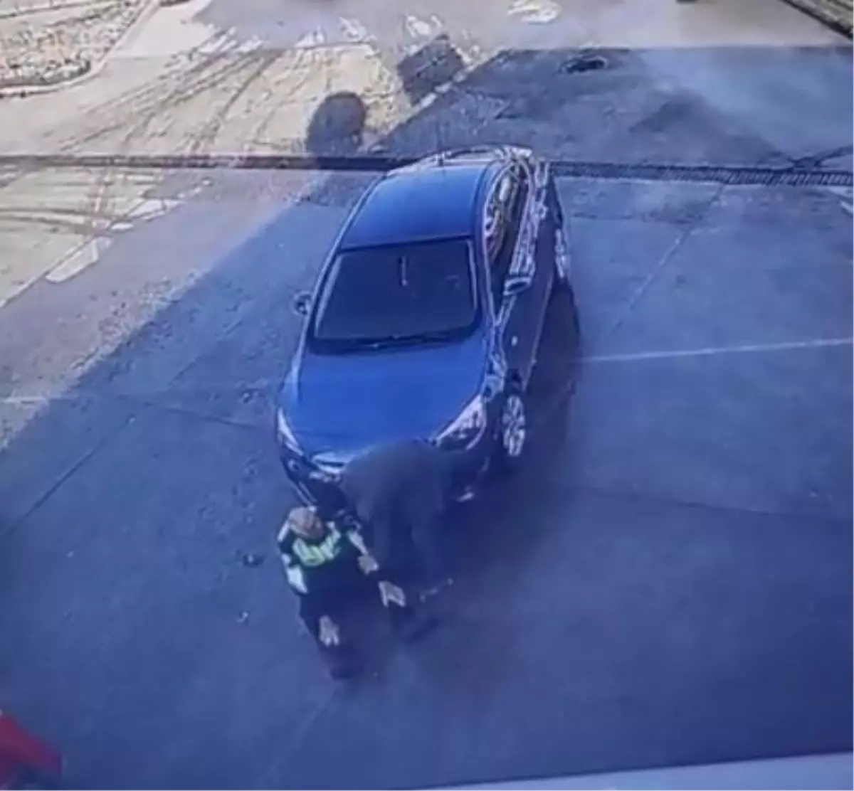 Samsun’da Trafik Polisine Araç Çarptı