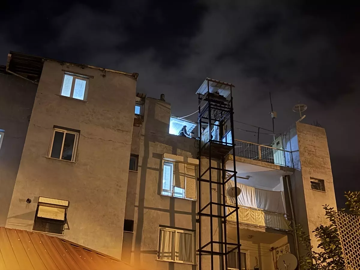 Yük Asansöründen Düşen Kadın Hayatını Kaybetti